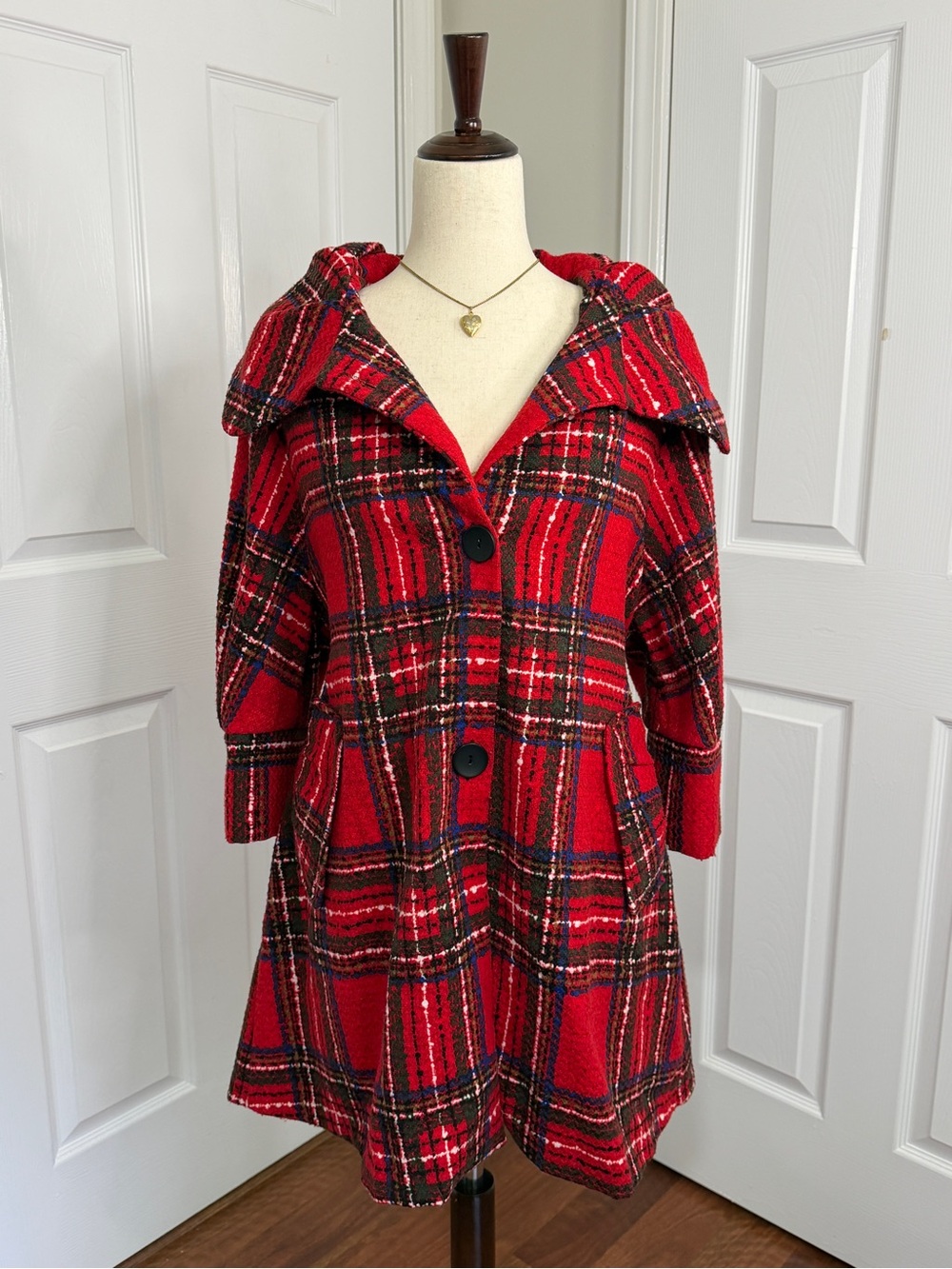 Damee Red Plaid Cape Coat